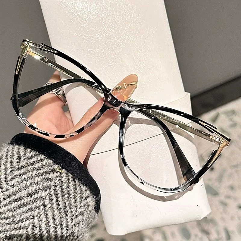 2026 Hollow Cat Eye Fashion Large Frame Color Changing Plain Mirror Prescription Glasses Myopia DS-9081