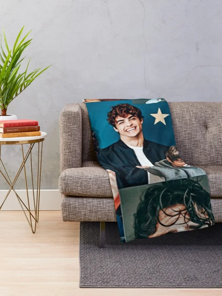 Noah Centineo, Peter Kavinsky collage phone case Throw Blanket Bed covers For Sofa Thin Blankets