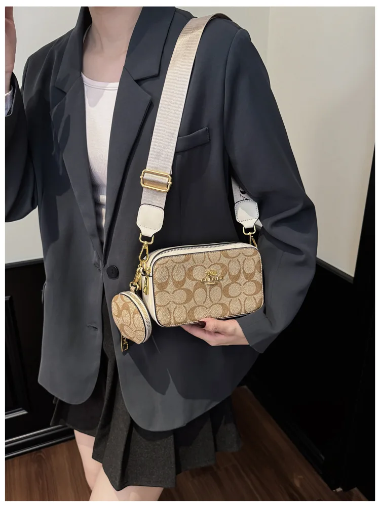 Advanced Women's 2026 New Retro Printed Wide Shoulder Strap Small Square Bag Fashion Single Shoulder Diagonal Cross Bag Trendy
