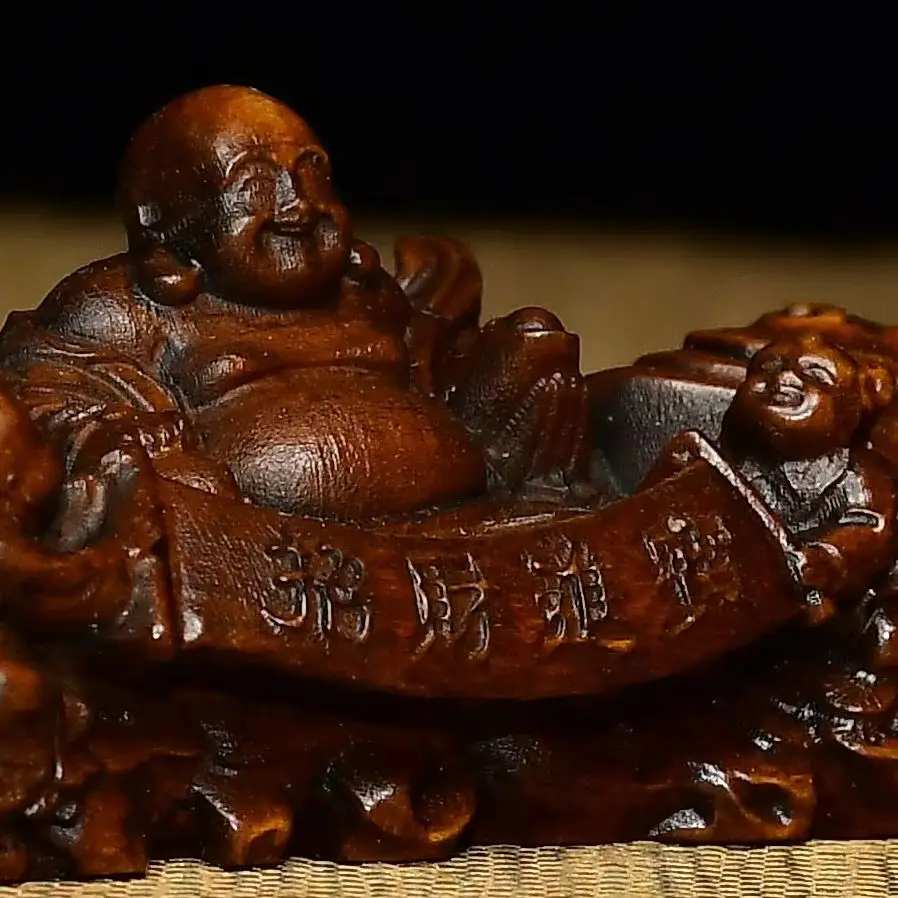 collection-du-temple-tibetain-bouddha-maitreya-en-buis-ancien-jeune-garcon-porte-bonheur-porte-richesse-et-tresors-ecran-ruyi-attire-la-prosperite