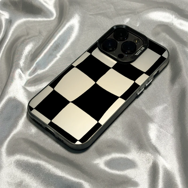 

Chess and card pattern mobile phone case is for iPhone 15Promax 14Pro 13Pro 12 11Pro XS XR SE series anti-fall mobile phone case