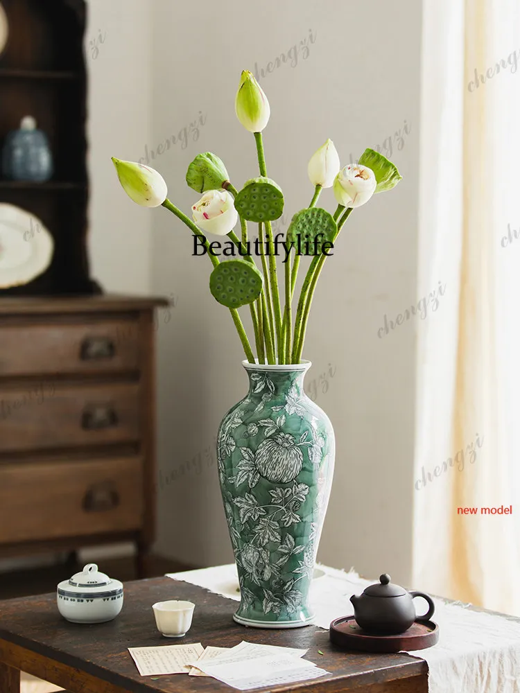 DD182Retro emerald green vase hand-painted underglaze color high temperature ceramic entrance decorative ornament