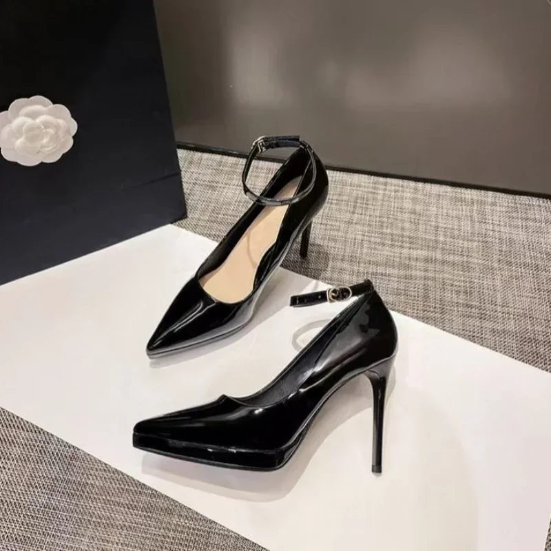 Ein-Steck-Schnalle High Heels 2025 Frühling Neue Lackleder Stiletto-Absatz Arbeitsschuhe Großer Spitze Flacher Mund Damenschuhe – Detail 5