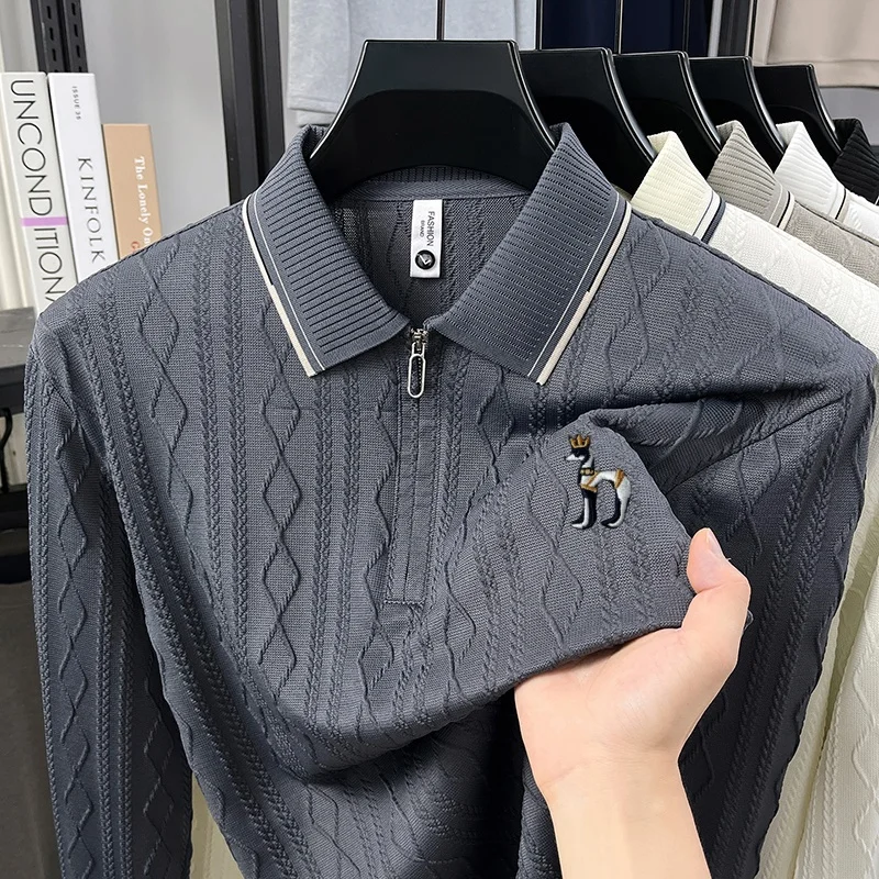 Hochwertiges Herren-Poloshirt mit Stickerei-Print, einfarbig, Jacquard, langärmelig, halber Reißverschluss, Kragen-T-Shirt, lässige Mode für Herren. – Detail 3