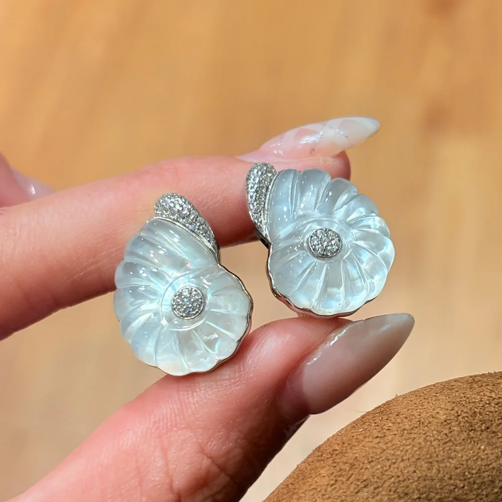 Bellux Popular Conch Shaped S925 Pure Silver Thick Gold-Plated Natural White Crystal Blue Earrings Live Streaming Jewelry