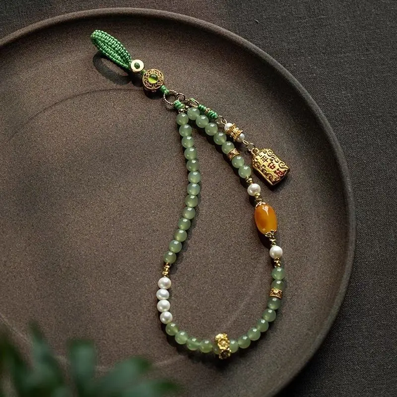 New Fidelity Hetian Jade Car Keychain Pendant High-end Beeswax Creative Mobile Phone Chain Small Gift for Men and Women Couples