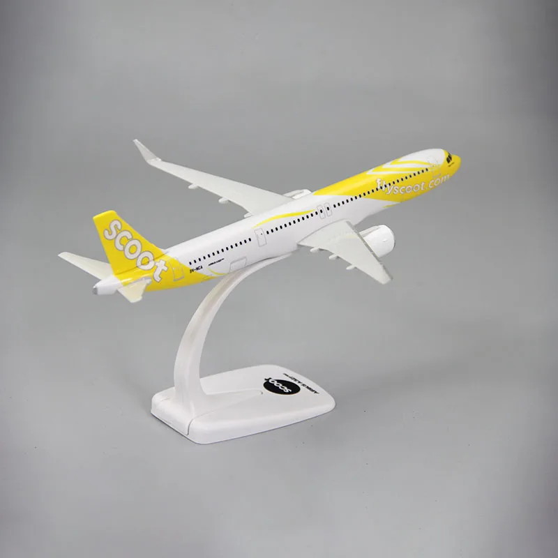 Scoot 旅客機 コレクタブルモデル　未開封 1:200 Scale A321NEO SCOOT Airlines ABS Plastic Airplane Model Toy