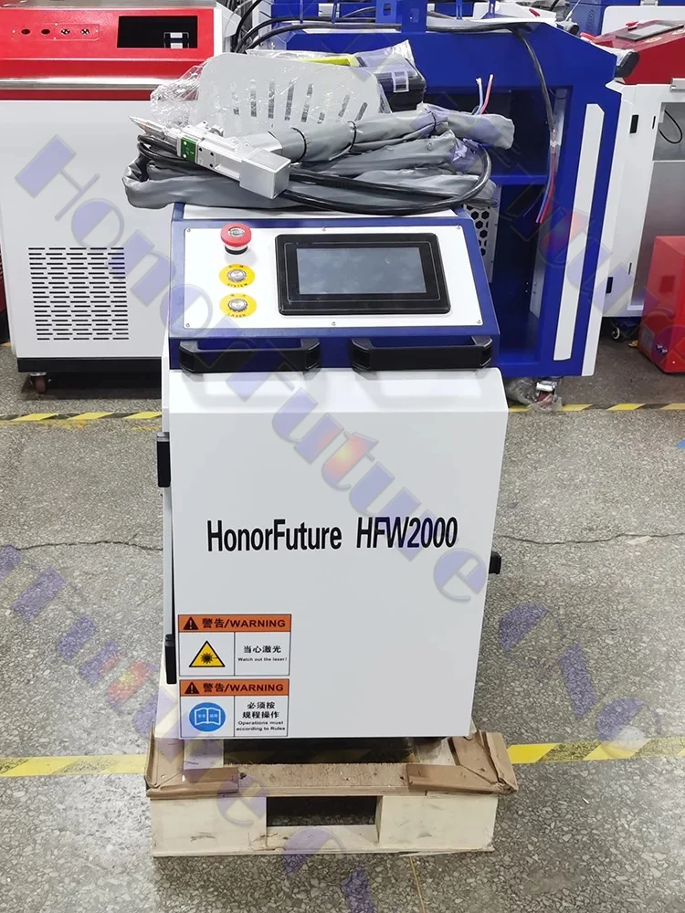 

Portable Handheld Wobble Head 1000w 1500w 2000w Fiber Laser Welding Machine Price For Metal Welding