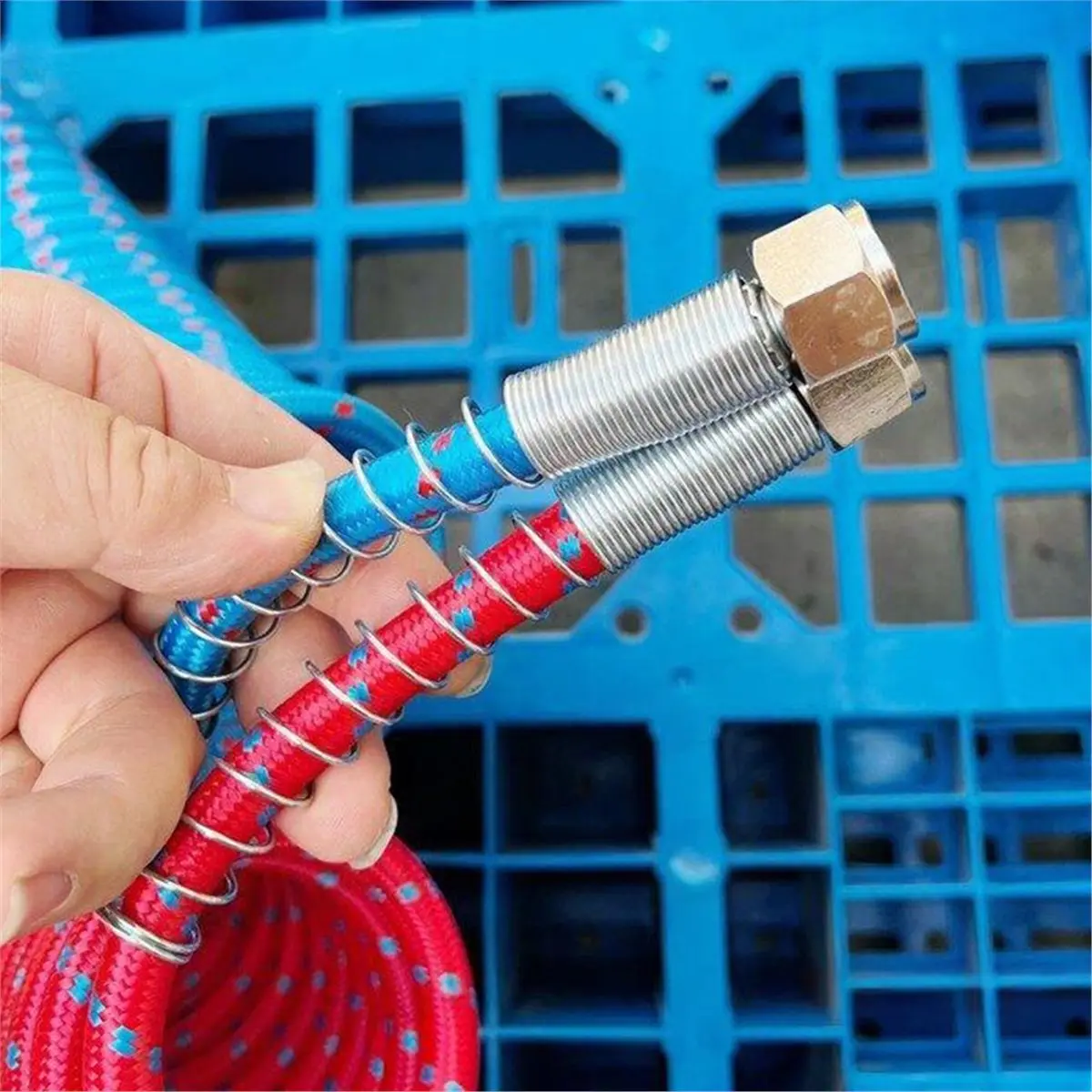 2026 New 7.5M Double Layer Explosion-Proof Spiral Air Brake Hose for Semi-Trailer Lorry Truck Blue