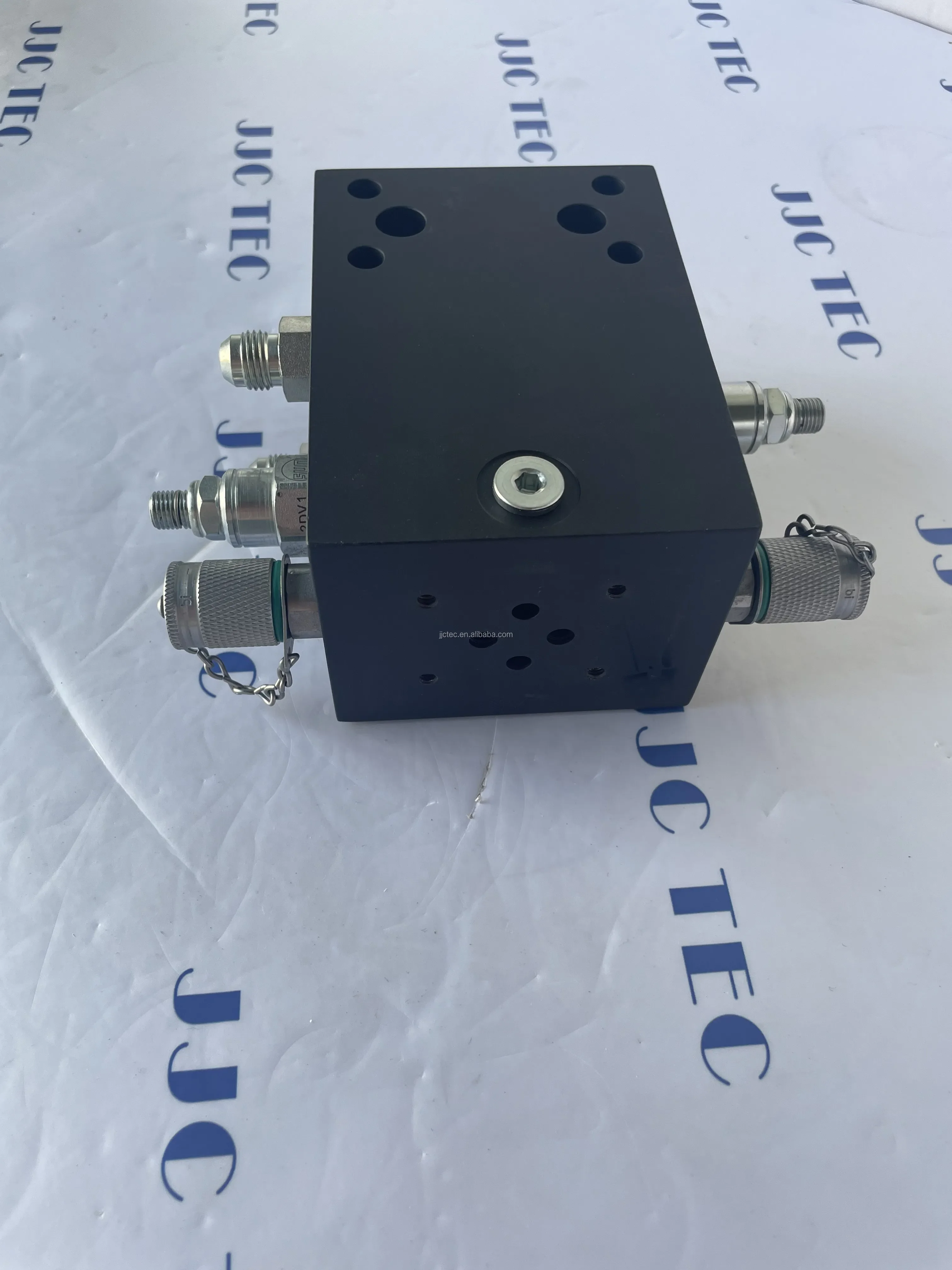 Top Drive Spare Parts 30152189-2 MANIFOLD ALUMINUM ROTATING HEAD MOTOR for Offshore Oilfield Oil Well Drilling Equipment Instock