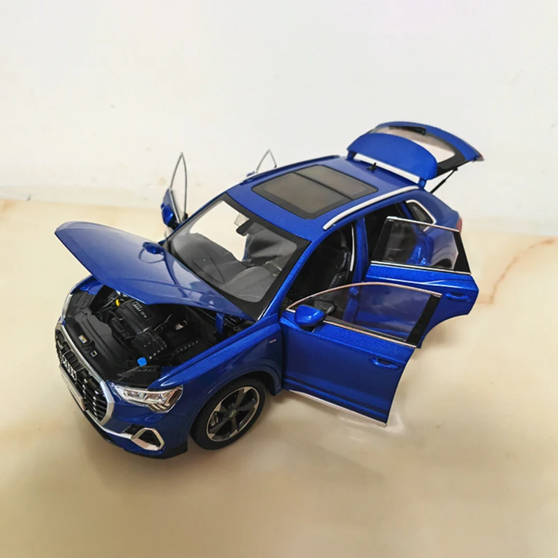 1:18 Scale 2019 Q3 SUV Simulation Alloy Car Model Diecast Toy Ornaments Souvenir Collectible Toys