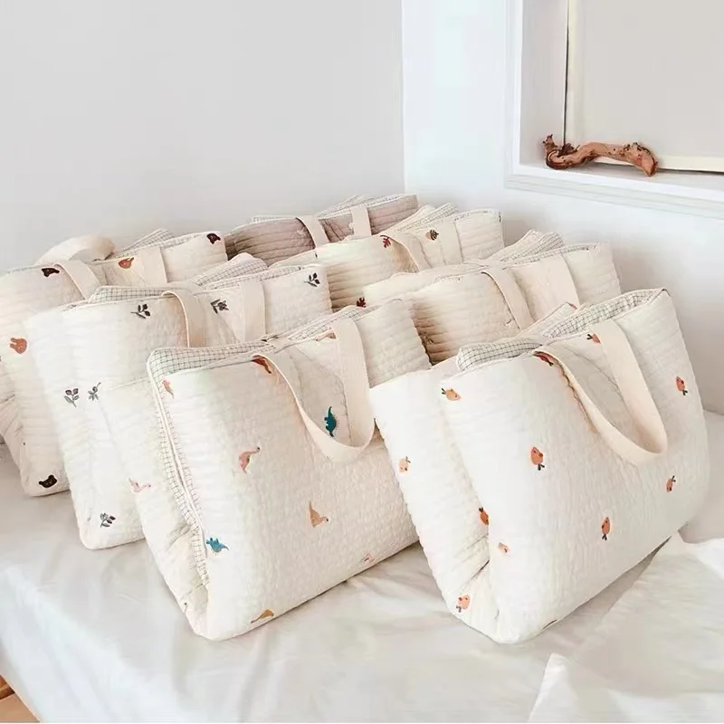 Newborn baby embroidered cotton breathable napping pad folding portable mattress