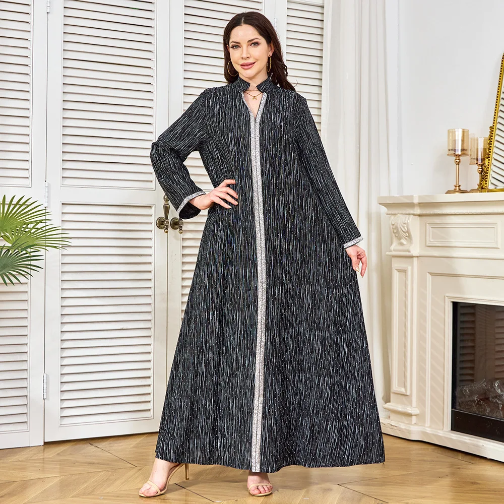 Middle Eastern Muslim Robes. New Style Diamond-encrusted Long-sleeved Dresses and Gowns for Ladies From Qatar and Dubai. S-XXL