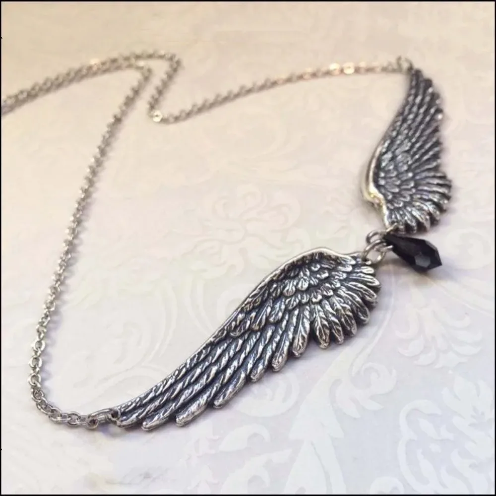 

Angel Wings Feather Black Beads Pendant Choker Vintage Necklace Gift for Women Girl Female New Fashion Jewelry Wholesale