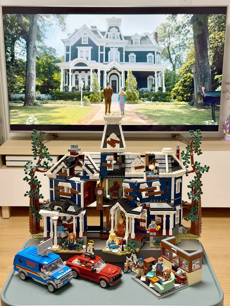 IN VOORRAAD 2026 Nieuwe Ideeën Wetenschap TV Serie Stranger Event Creel House Sets Stad Architectuur 11370 Bouwstenen Kid Speelgoed Gift - afbeelding 2
