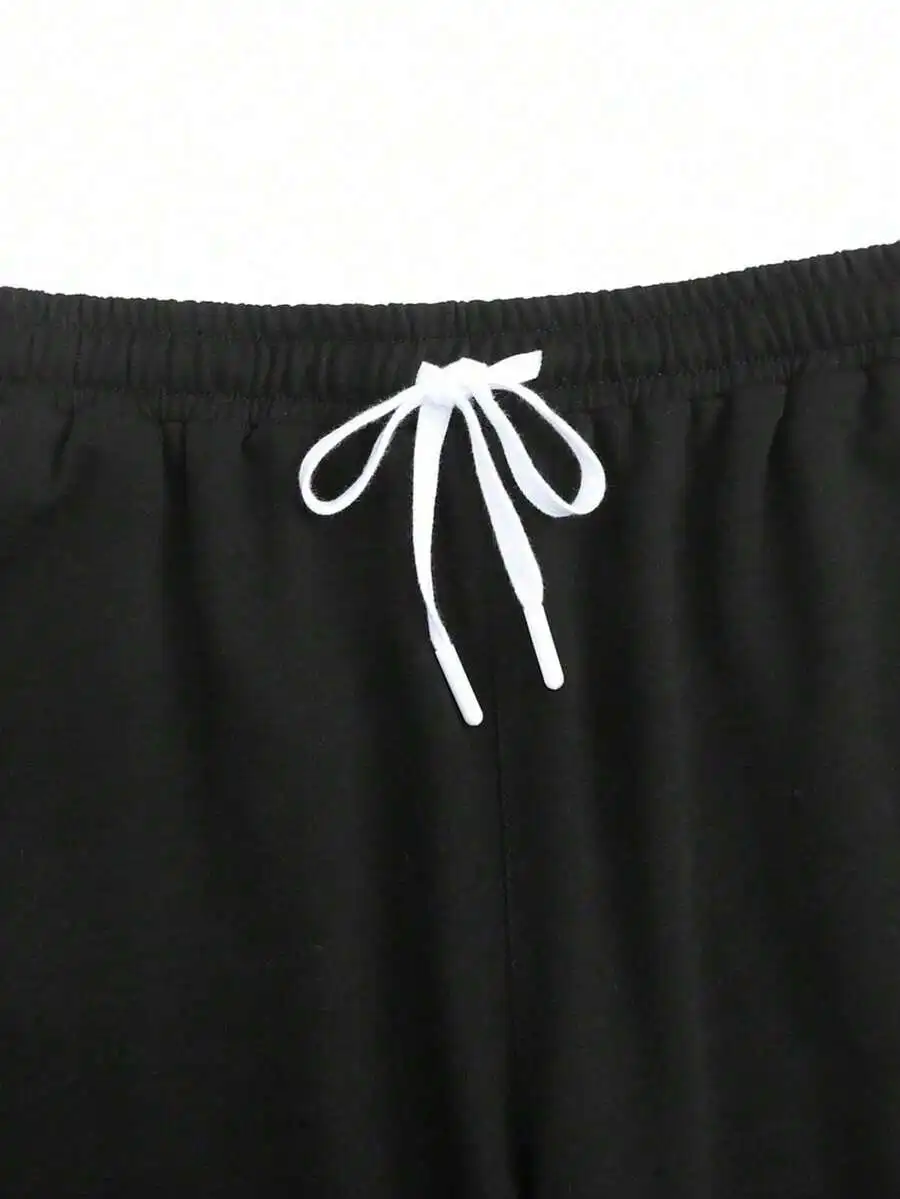 

Men Black Drawstring Waist Shorts With Pockets Casual Summer Outfit