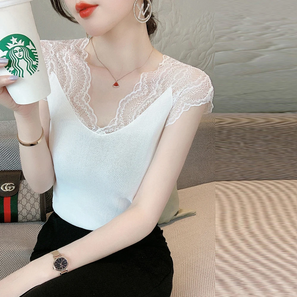 สีดําสีชมพูแขนกุด Splicing Elastic T เสื้อผู้หญิงสีฟ้าสีขาวดอกไม้ลูกไม้แผงเสื้อสาว S-3XL เสื้อผ้าหญิงเสื้อ