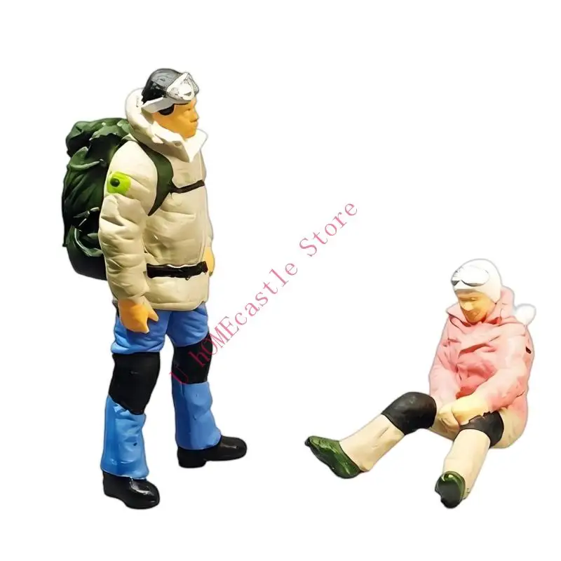63HF Detailed 1 Scale Resin Mountaineering Backpackers Miniature Scene For Collectors And Decors Lover