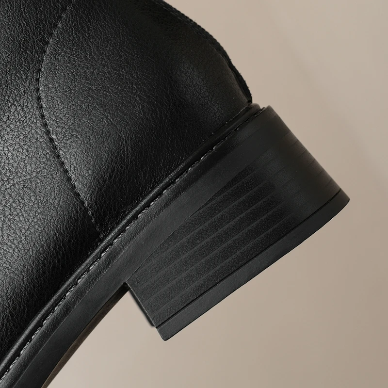 Women's new autumn and winter square toe retro leather cowhide mid heel thick heel zipper plus size Chelsea calf boots