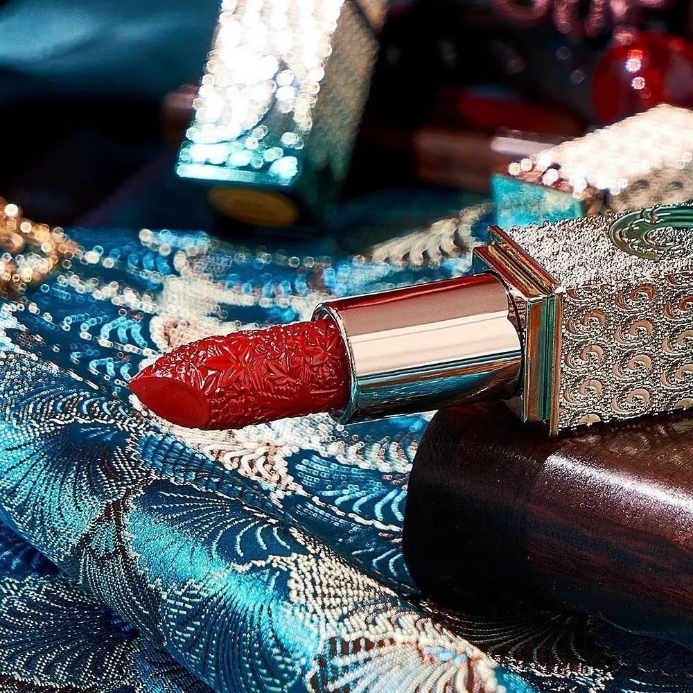 Szminka w stylu vintage z rzeźbionym piórem feniksa, nieprzywierająca, w stylu narodowym, matowa, aksamitna, w stylu retro, balsam do ust, makijaż ust.