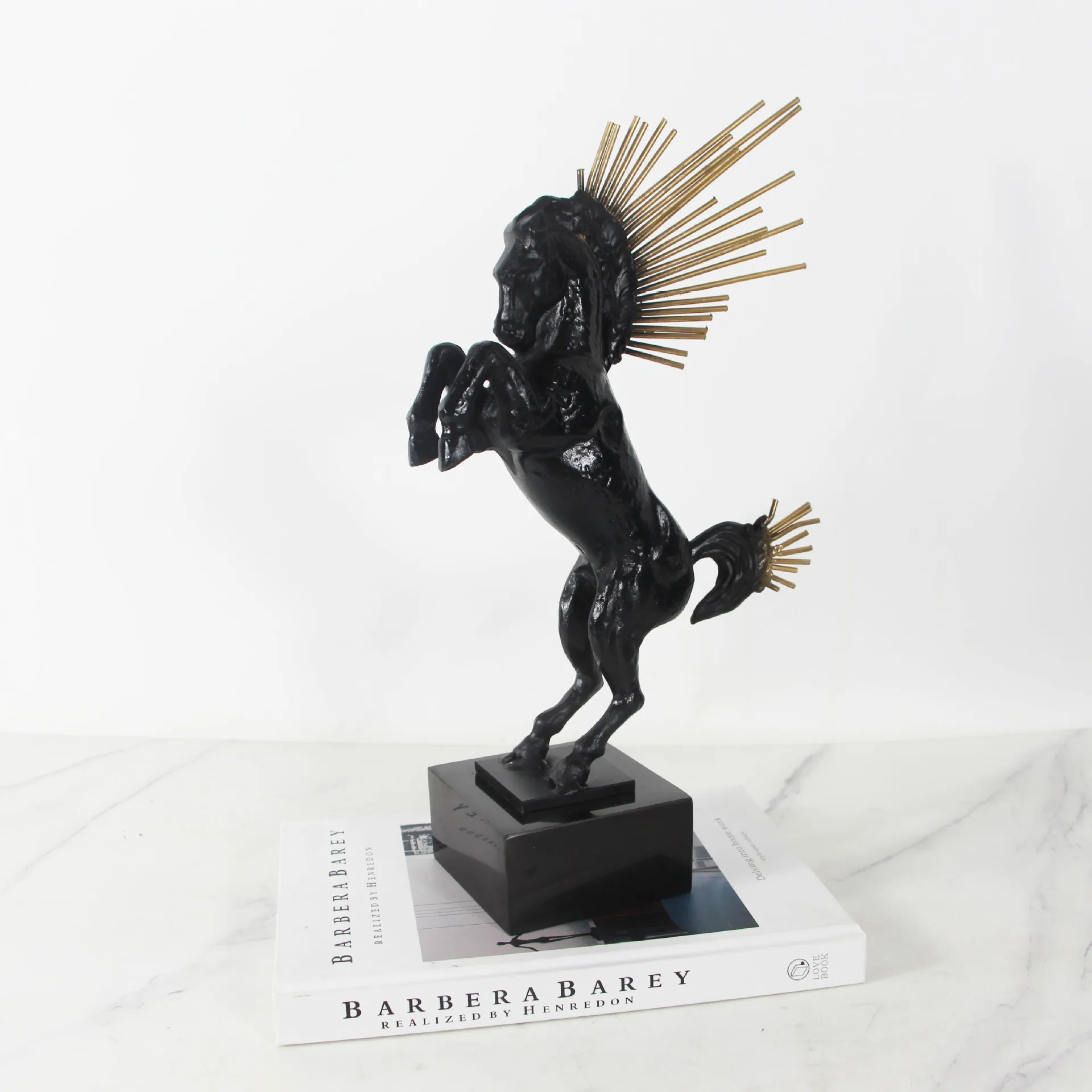 

Modern model room metal marble foot horse decoration home accessories decoration TV cabinet decoration creative