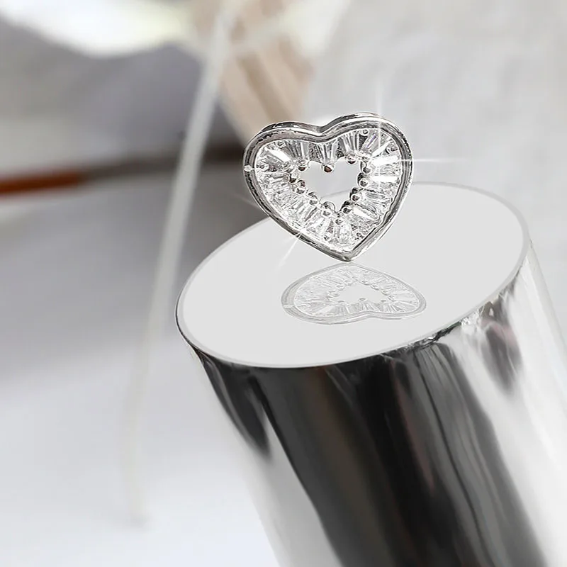 Dijes de circonio brillantes para uñas, joyería superbrillante, 4 colores, diseños cuadrados de corazón hueco, dijes para decoración de uñas coreana 3D, 2 uds.