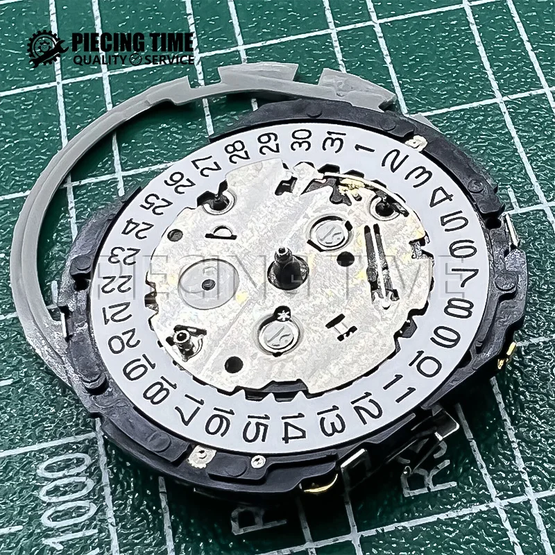 YM92 Movement Japan YM92A Movement Small Hands At 6.9.12 Analog Quartz 12''' Center Second Chronograph Movement