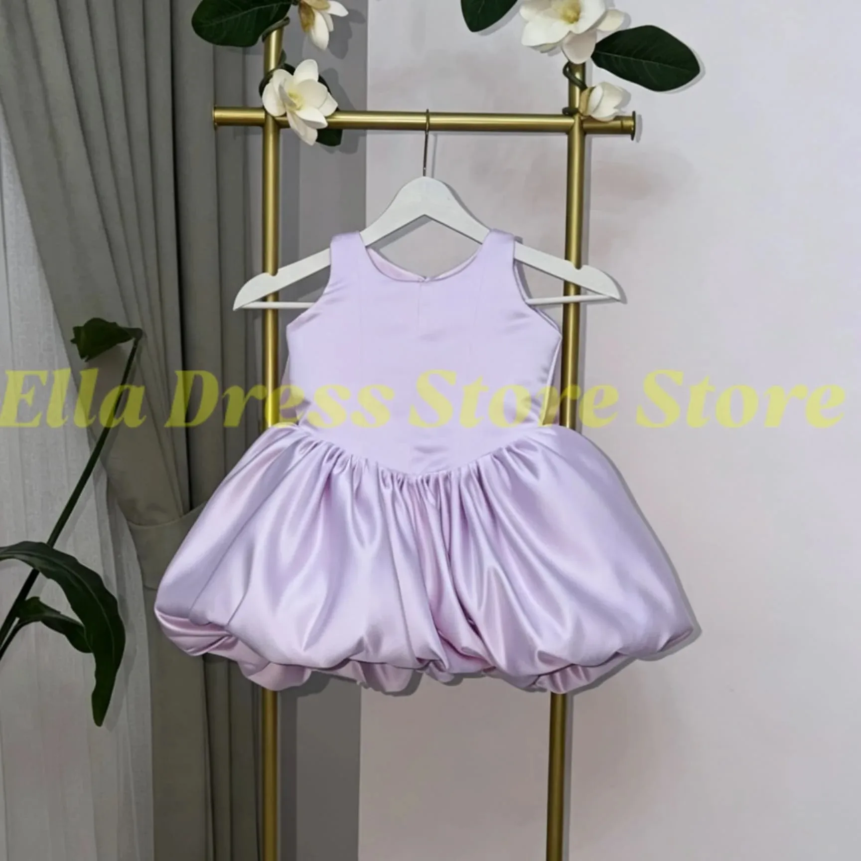 Großhandel Satin Blumenmädchenkleider für Hochzeiten Ärmellos Knielang Kinder Party Geburtstag Erstkommunion Ballkleid Maßanfertigung – Detail 2