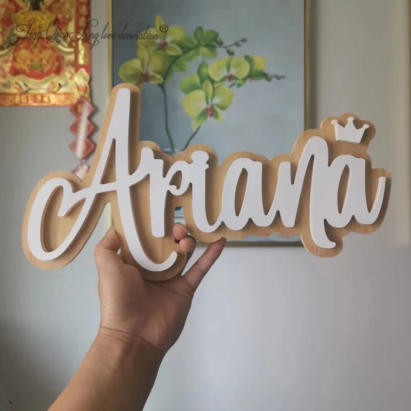 Custom Wooden Door Plate with Name & Crown Design, Personalized Door Sign for Kids Bedroom Decor