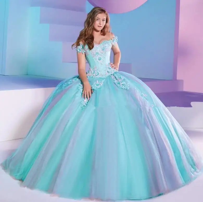 Turquoise Quinceanera Ball Gown ปิดไหล่ Tulle Appliques เม็กซิกันหวาน16ชุด15 Anos