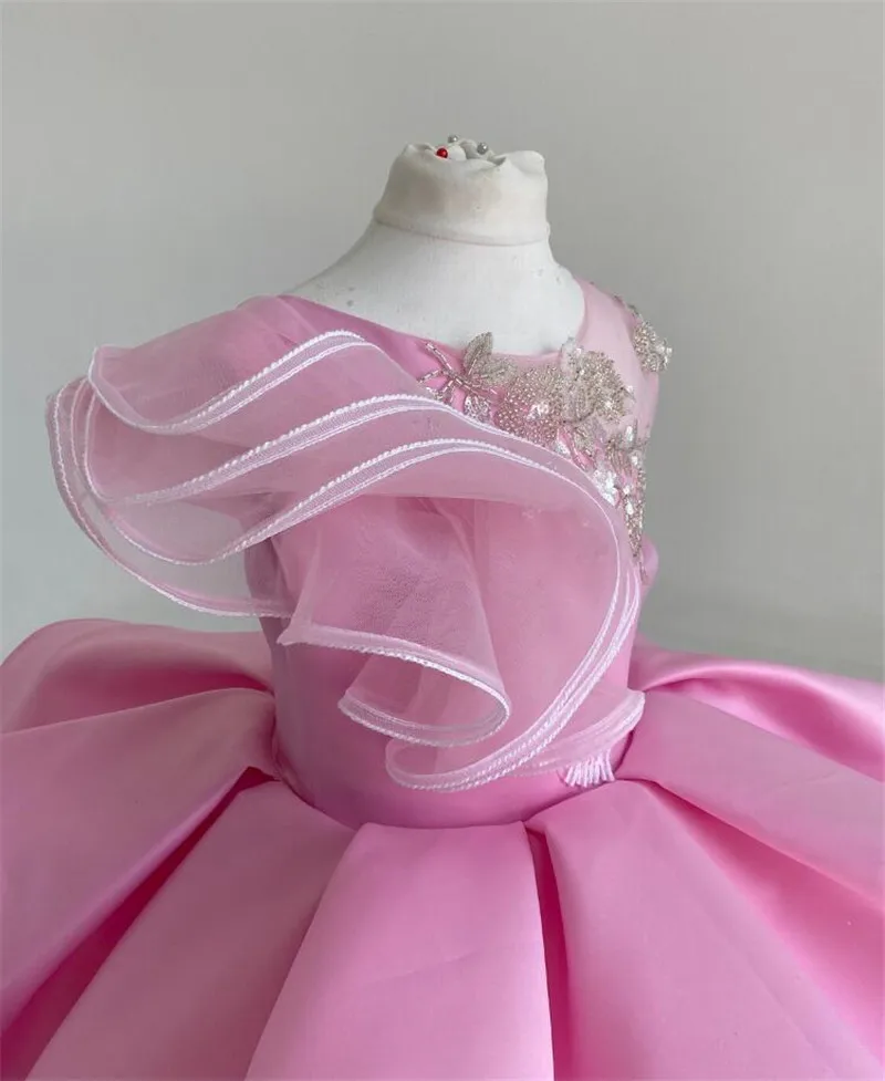 Vestido personalizado da menina da flor para o casamento, o pescoço, comprimento do joelho, sem mangas, roupa do miúdo, vestido de festa de aniversário, rosa, novo