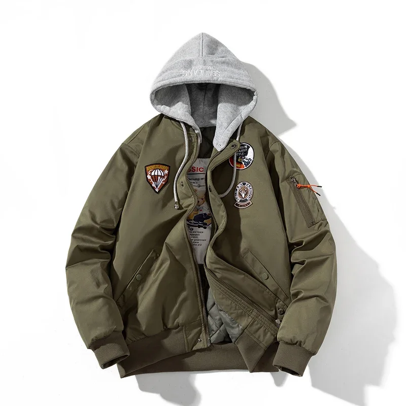 Giacche pilota invernali uomo Bomber militare distintivo ricamo cappotto da basket parka con cappuccio moda maschile autunno nero marrone