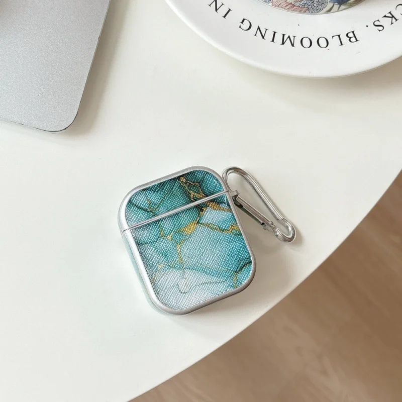 Apple AirPods 2/3に適しています。グリーンマーブル柄のイヤホンケース、シンプルで落下防止。