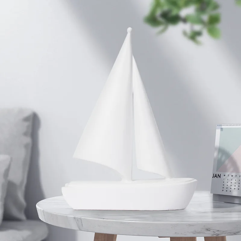 European Entry Lux Resin Crafts Smooth Sailing Sailboat Decoration Office Living Room Decoration Gift Factory Wholesale