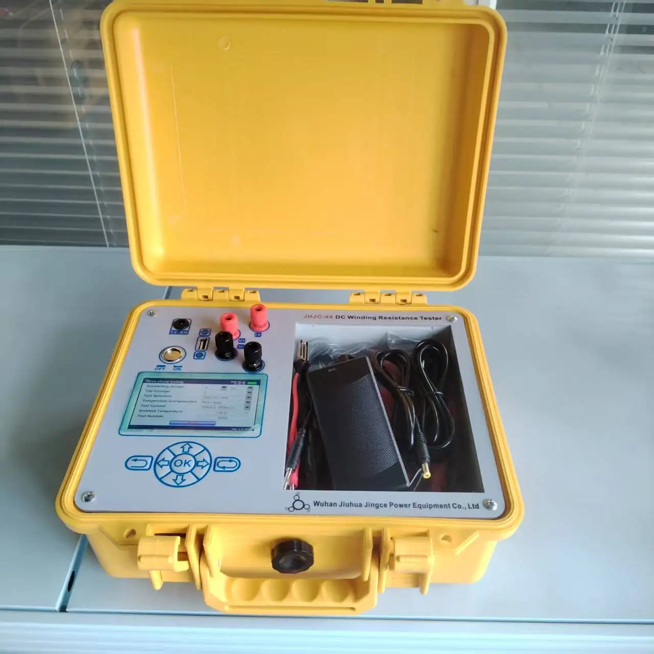 

10A Single/Three Phase Portable Transformer DC Winding Meter Testing Equipment Direct Current Meter DC Resistance Tester