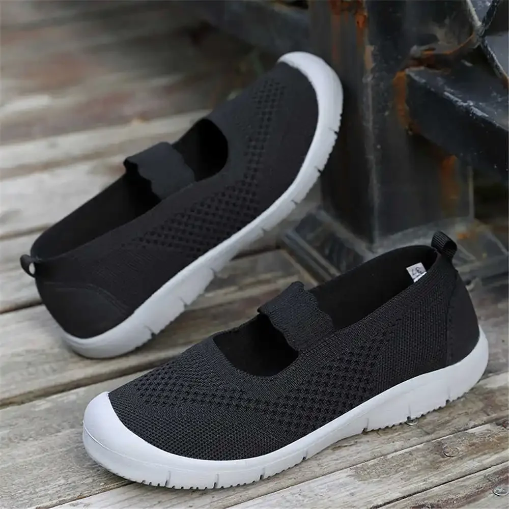 Anti Slip Oversize Comfortable Sneakers Flats Moccasins Woman Red Shoes Sports Different Loufers Design Ternis Fitness