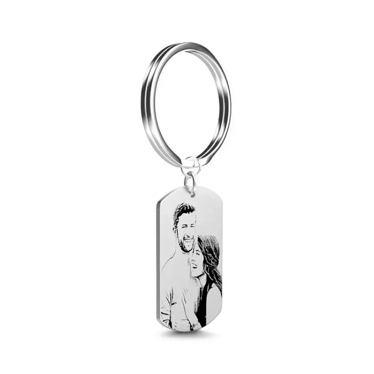 جديد محفورة بالليزر صور Keyrings الفولاذ المقاوم للصدأ مخصص اسم تاريخ الصورة سيارة Keychians للنساء الرجال زوجين حلقة رئيسية هدية