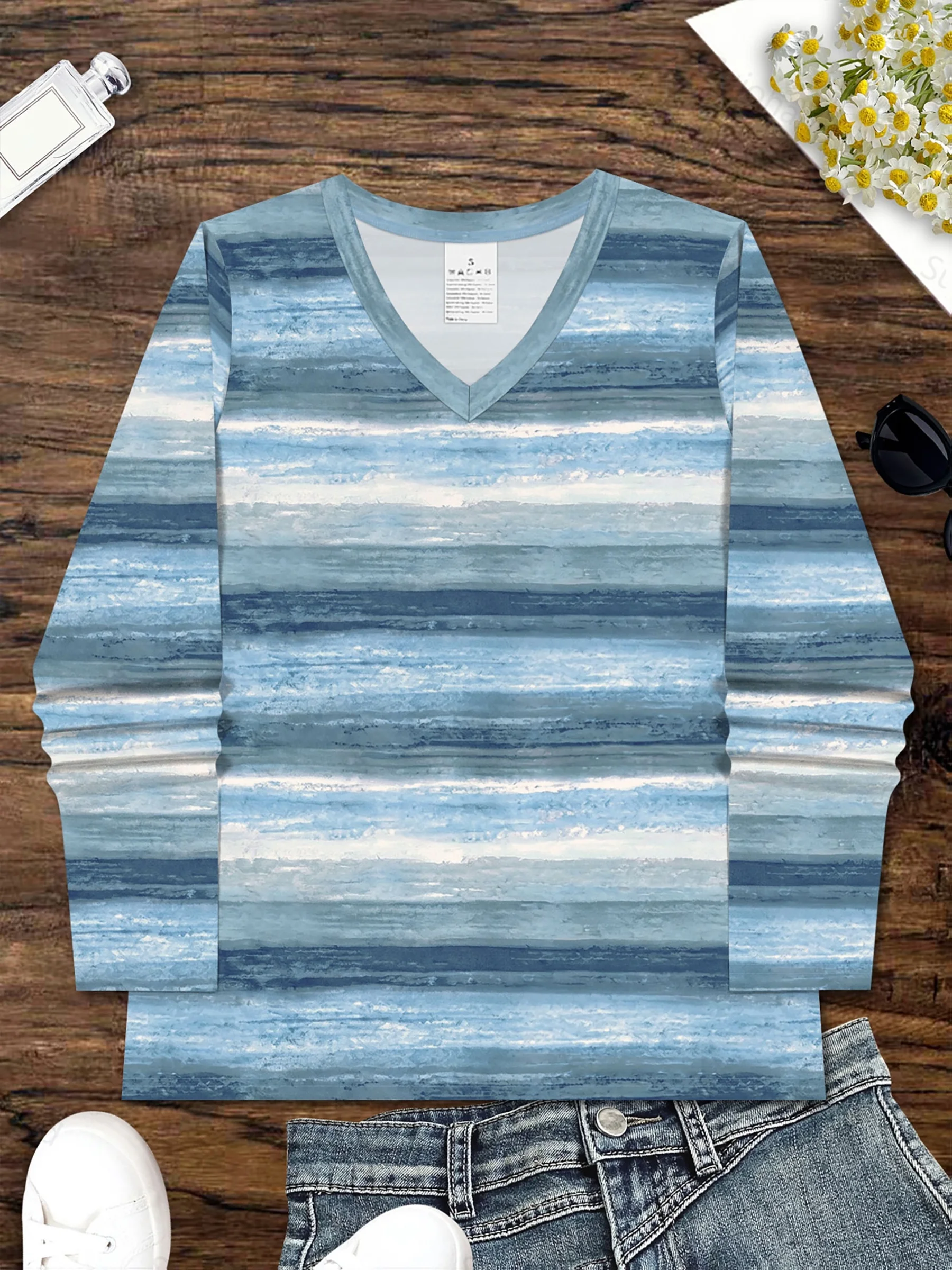 New Women V Neck Long Sleeve T-shirt Blue Gradient Stripe Street Print Casual Top Spring Autumn Ladies Daily Wear - view 3