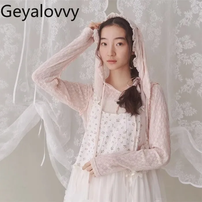 

Универсальная женская блузка Sweet Girl 2026: новая модель с капюшоном в виде кроличьих ушек, оборками, кружевным поясом и прозрачными рукавами-фонариками