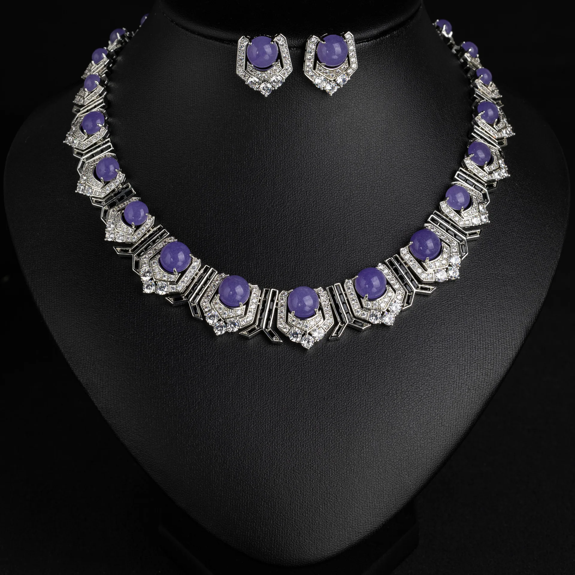 

High-End Emerald Geometric Jewelry Set for Ladies Luxury Necklace Earrings Set for Bride Wedding Banquet Travel