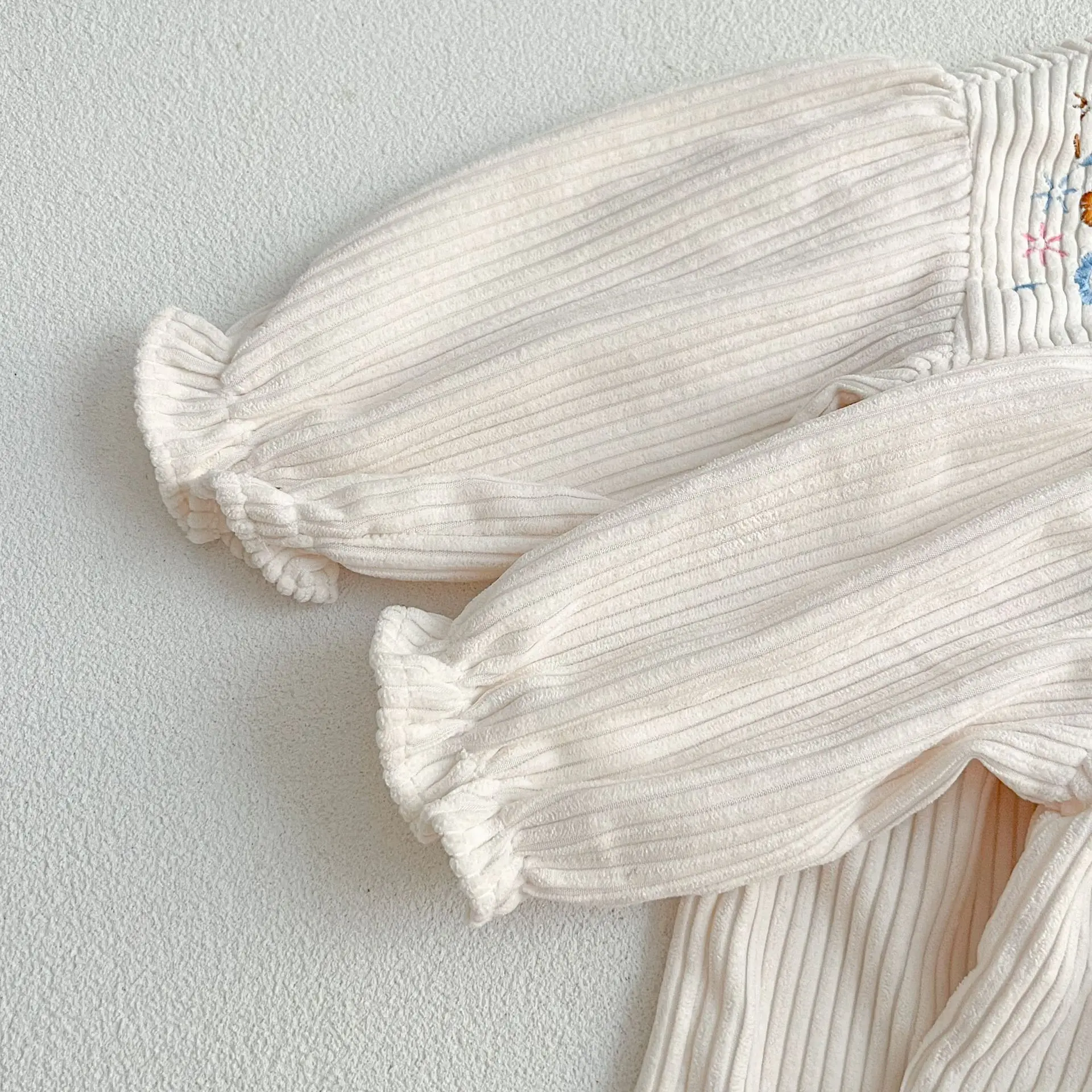 Herbst Kleinkind Baby Mädchen Strampler Cord Langarm Gestickte Blumen Neugeborenen Baby Mädchen Overall Frühling Baby Mädchen Kleidung – Detail 5