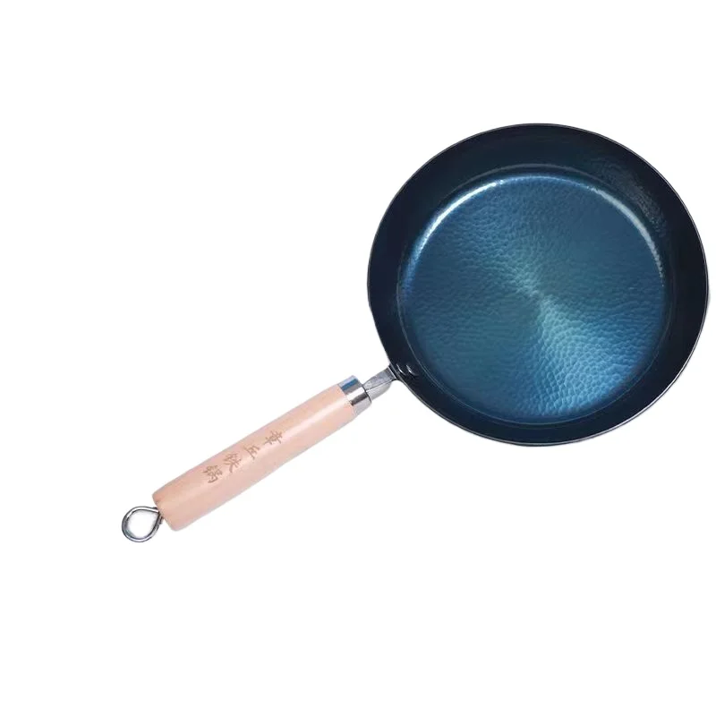 

Hammered Iron Skillet 20/24/26/28cm Blue Iron Pans with Detachable Wooden Handle No Nonstick Coating Frying Omelette Frying Pan