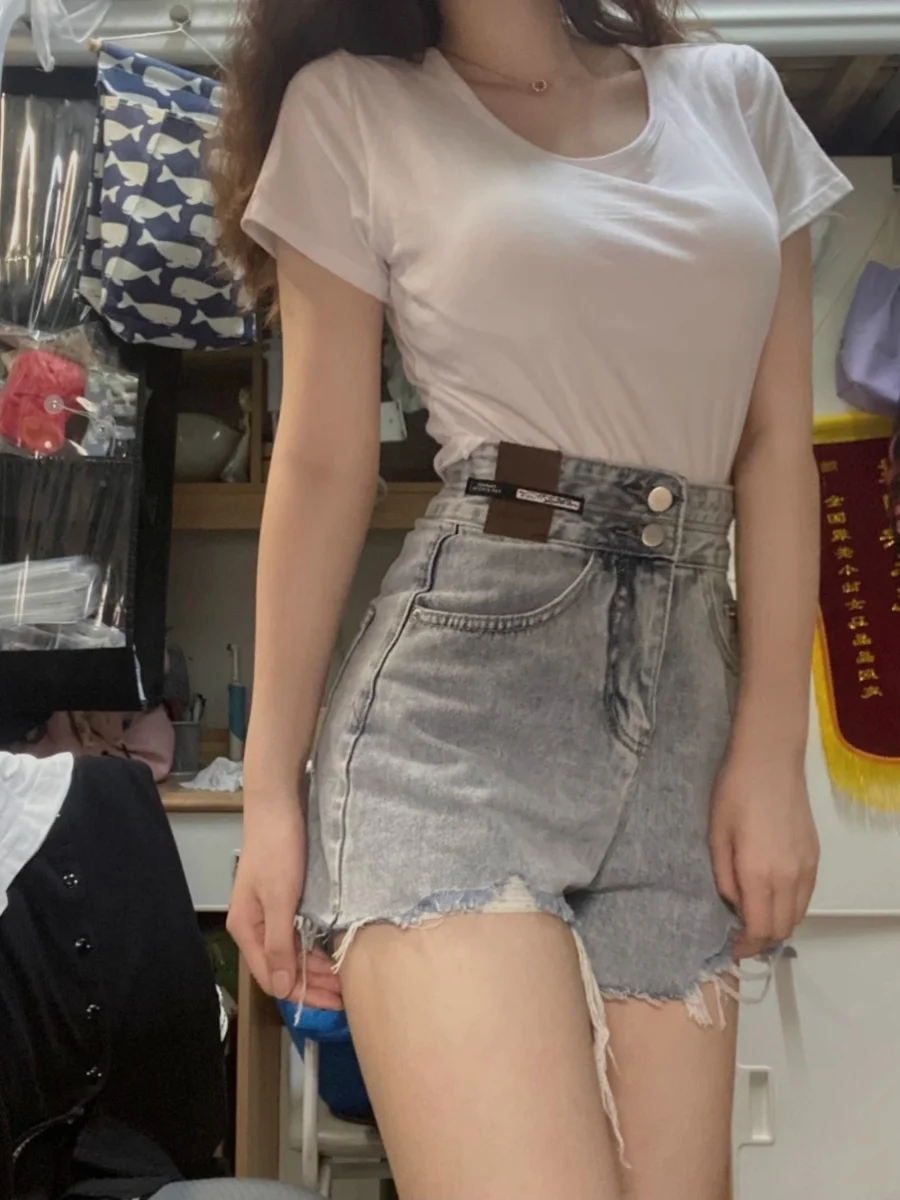 

High Waist Bell Bottom Denim Shorts Women's Summer 2024 New plus Size Loose Wide Leg Hole A-Line Hot Pants Trendy Frayed