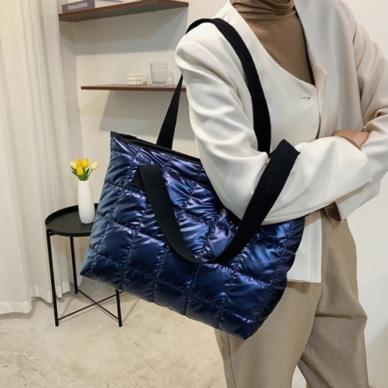 Moda inverno grande capacidade bolsa de ombro para as mulheres à prova dwaterproof água macio para baixo algodão bolsas senhoras sacola com alças