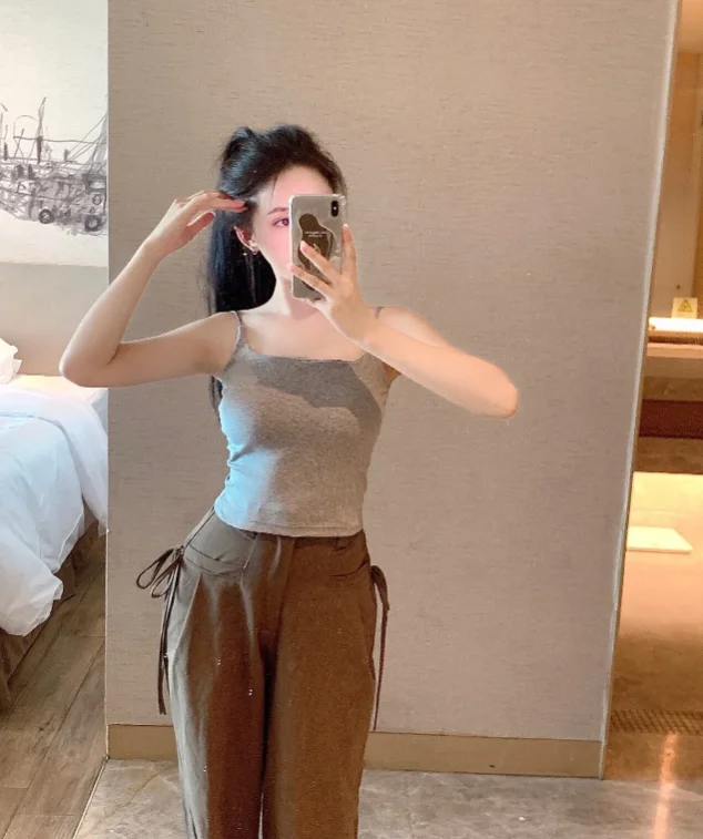 CHUANGERM Damen Einfaches Tanktop, schmal geschnittenes Trägertop, Weste, Oberbekleidung, Unterwäsche mit Brustpolster für Mädchen – Detail 13
