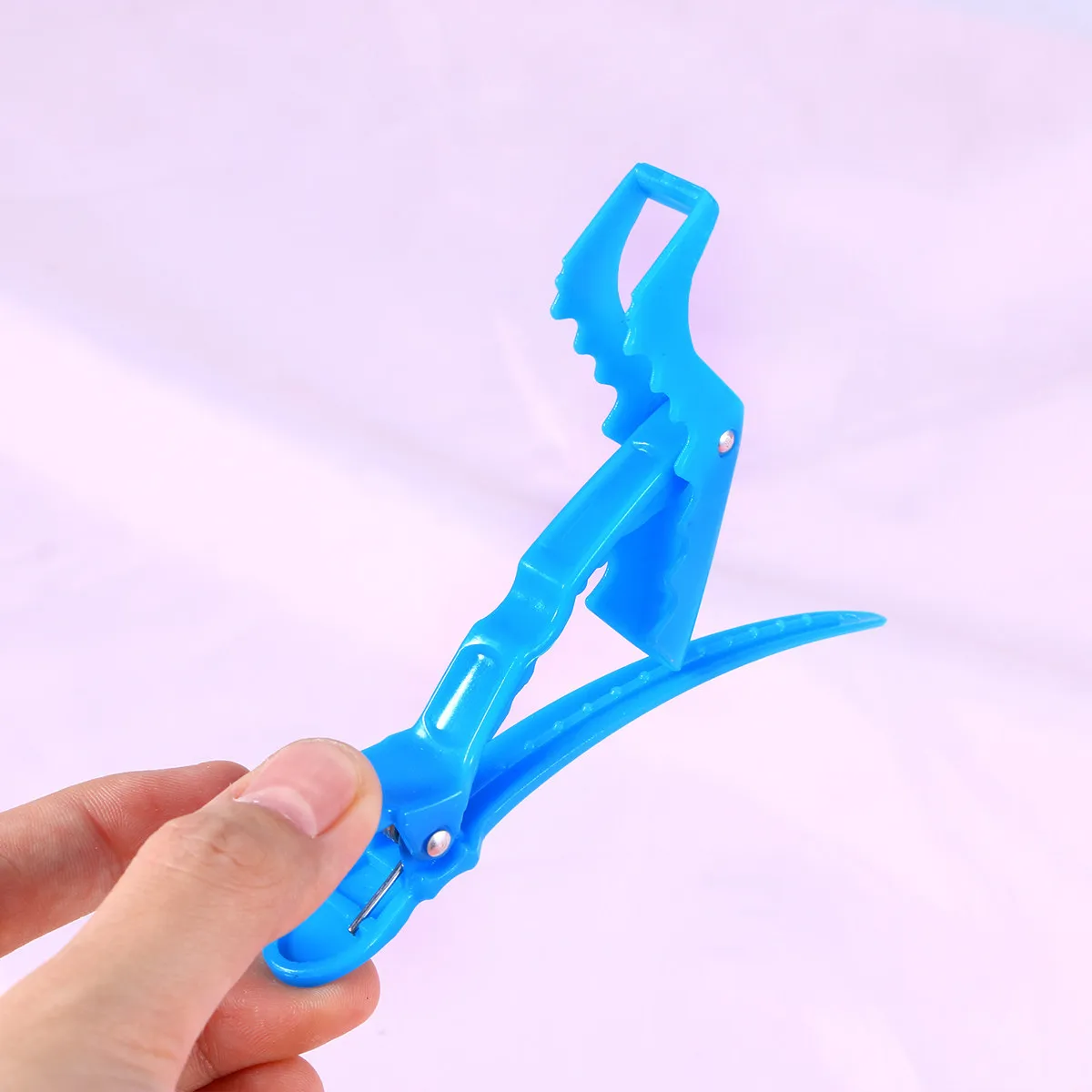 

6Pcs Alligator Clips Premium Plastic Salon Hair Clips for Sectioning Thick Or Thin Hair Professional Styling and Face Washing