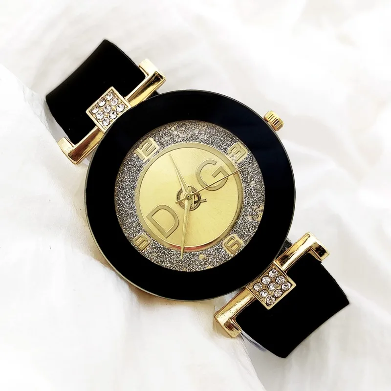 

2025Diamond Encrusted Women's Watch Silver Powder Women's Watch Silicone Candy Color Fashion Trend Quartz Watch