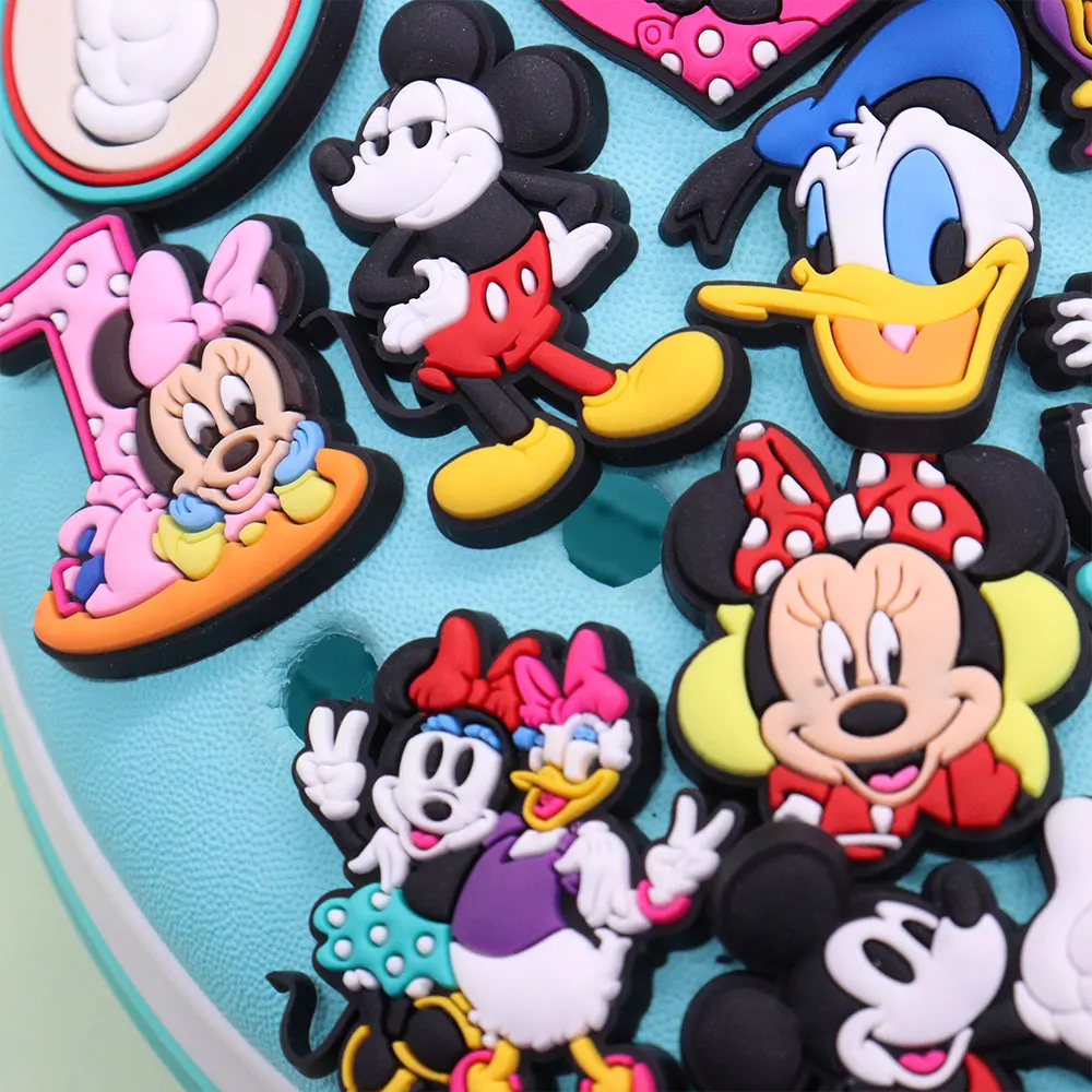 New Arrival 1-19pcs PVC Shoe Charms Mickey Minnie Donald Duck Daisy Pluto Accessories Shoes Buckles Fit Kids X-mas Gifts