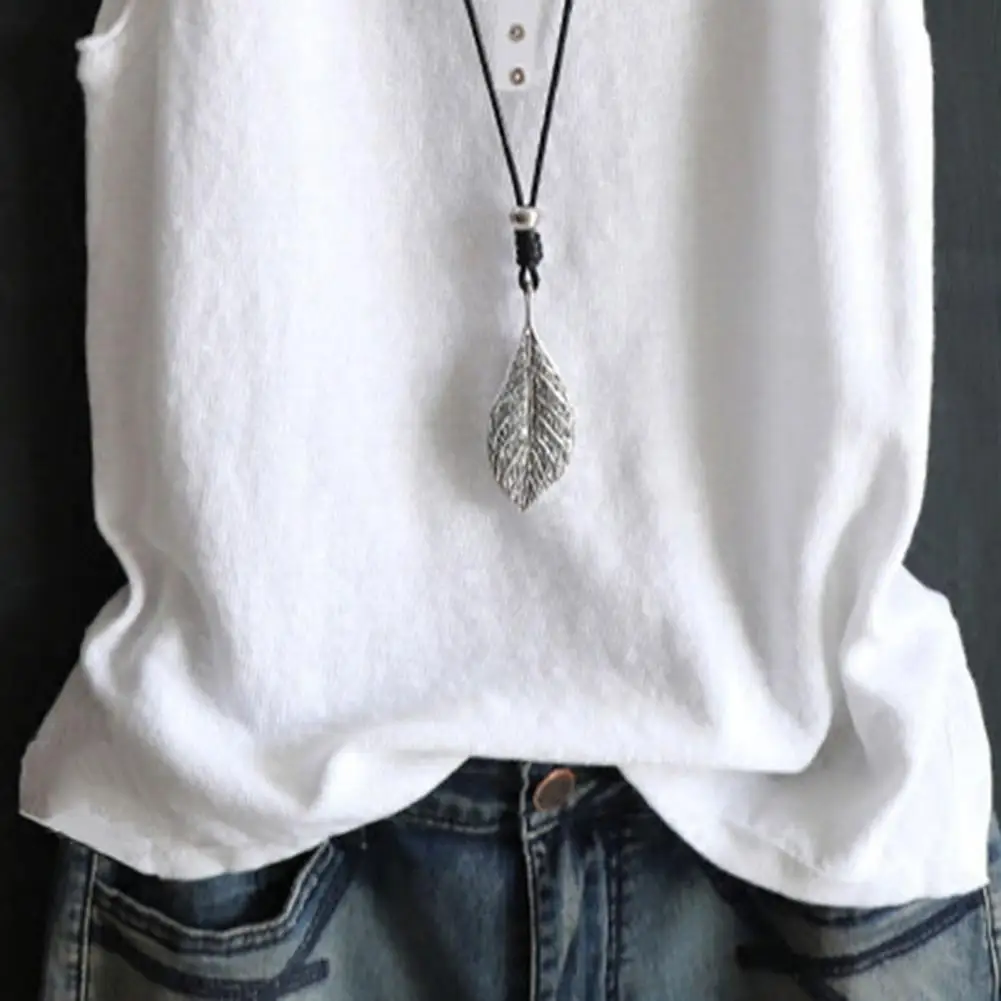 

Women Vest Round Neck Buttons Decor Sleeveless Tank Tops Summer O-Neck Holiday Camis Loose Fit Thin Summer Tops Female Clothes