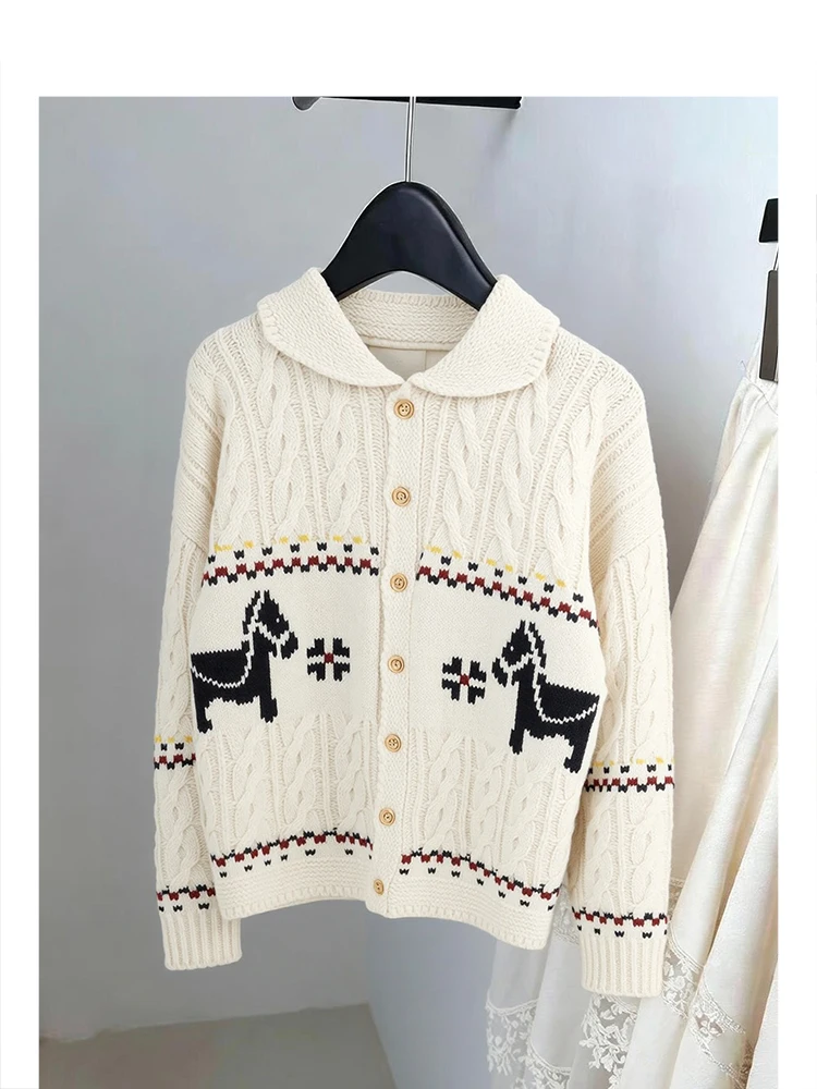 

Forever 21 Winter Knitted Cardigan Neck Sweater Versatile Long Sleeve A-Line Sleeve Animal Pattern Single Button Closure